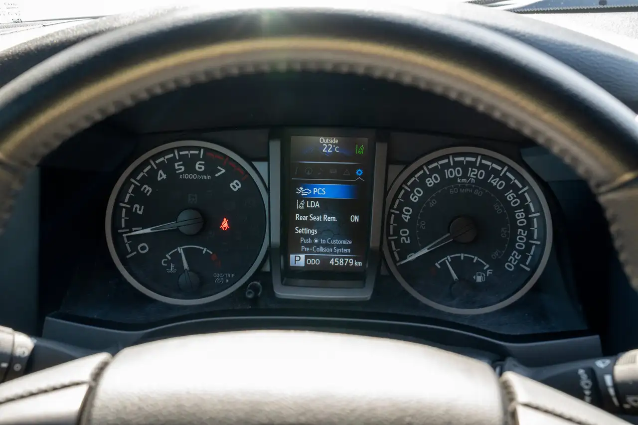 Toyota Tacoma снимка Toyota Tacoma