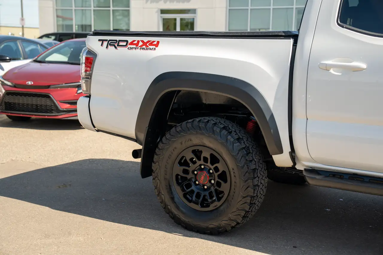 Toyota Tacoma снимка Toyota Tacoma