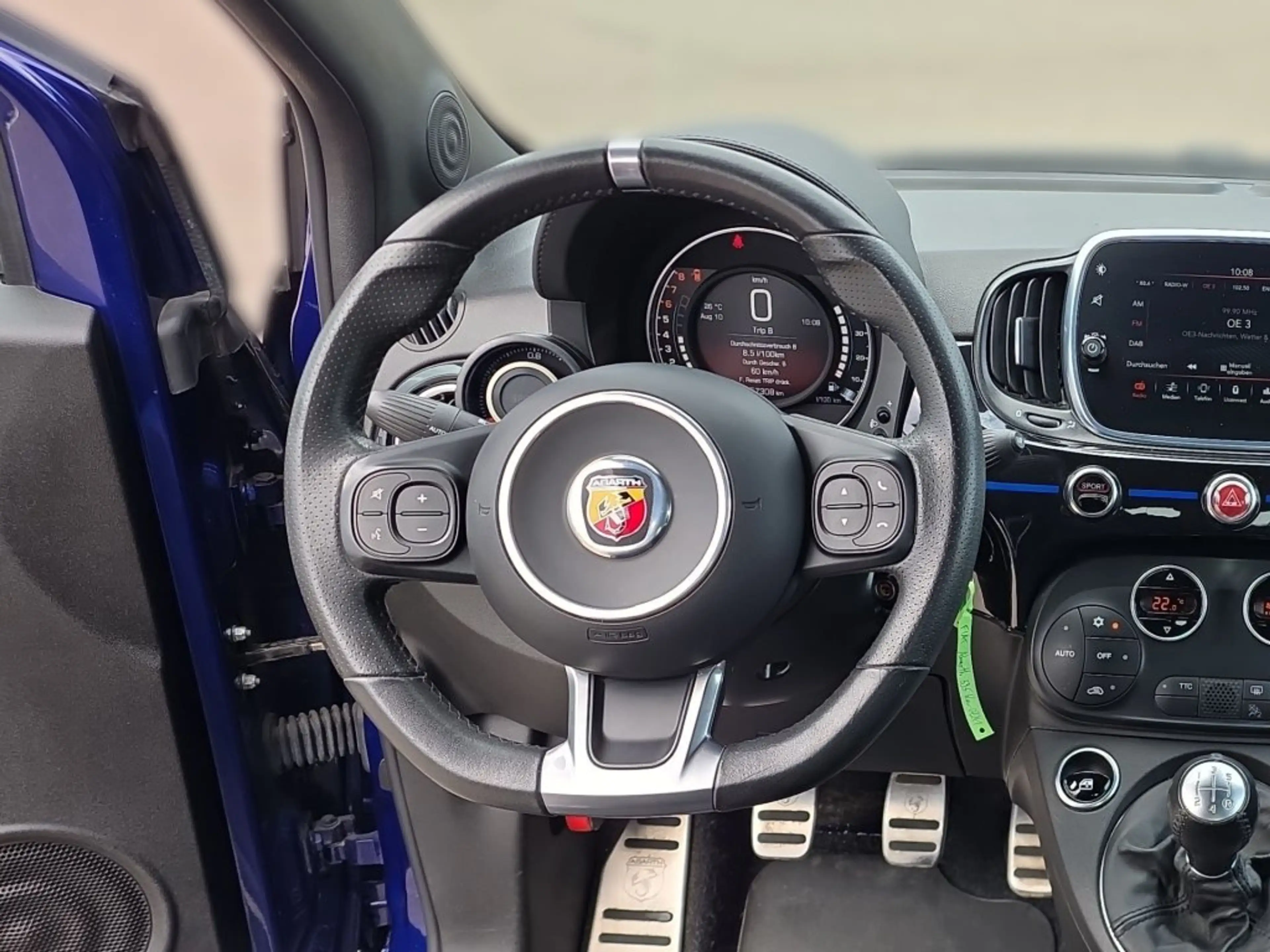 Abarth 595 Abarth 595 Monster Energy Yamaha — photo 11