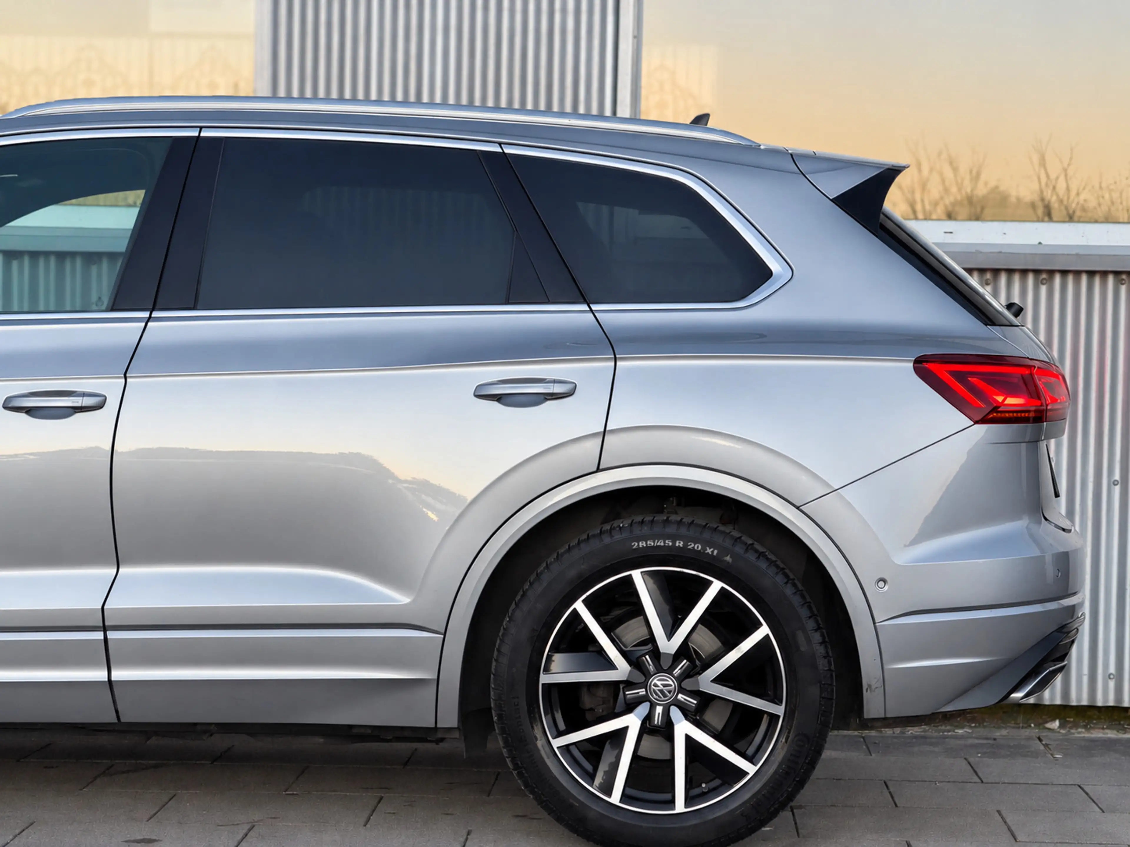 Volkswagen Touareg Atmosphere*R-Line*Matrix*Pano*DYNAUDIO* — photo 9