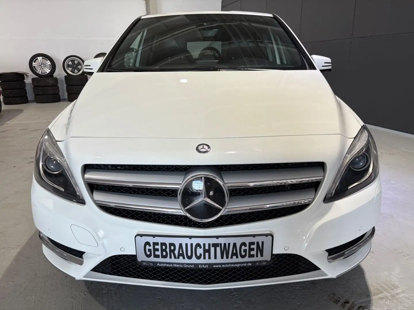 Mercedes-Benz B 180 BlueEfficiency*Navi*Leder*Xenon* Weiß - 2