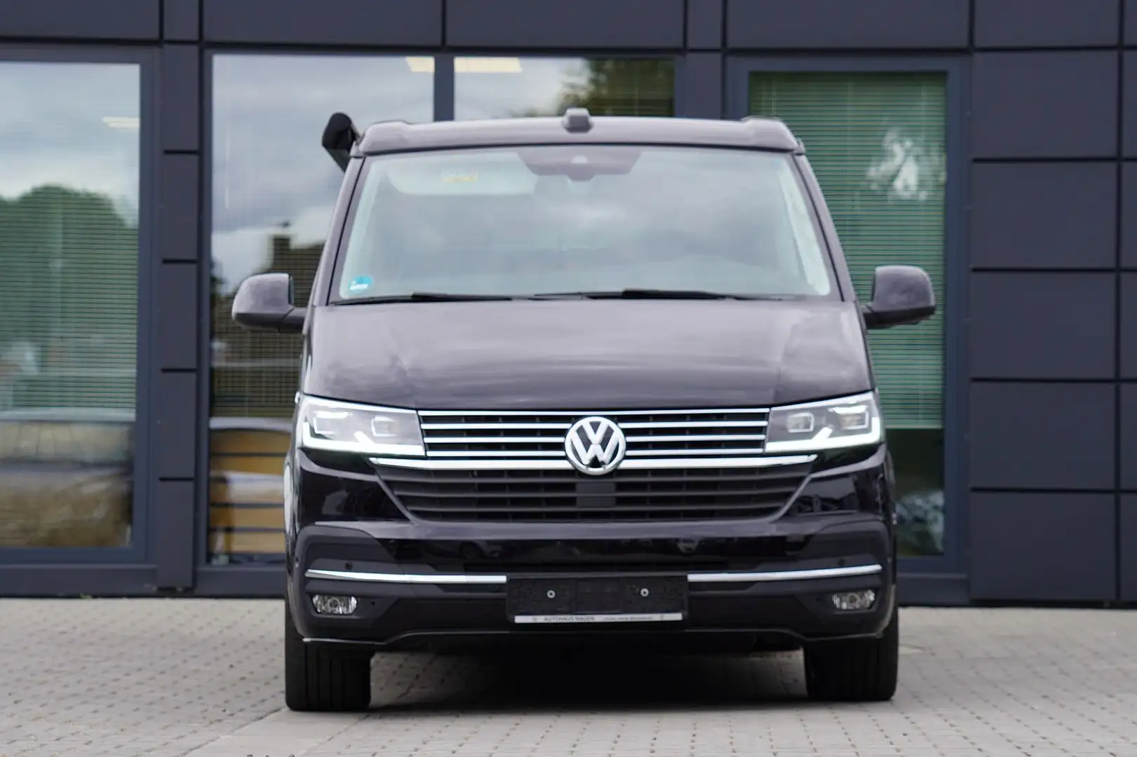 Volkswagen T7 California Noir - 2