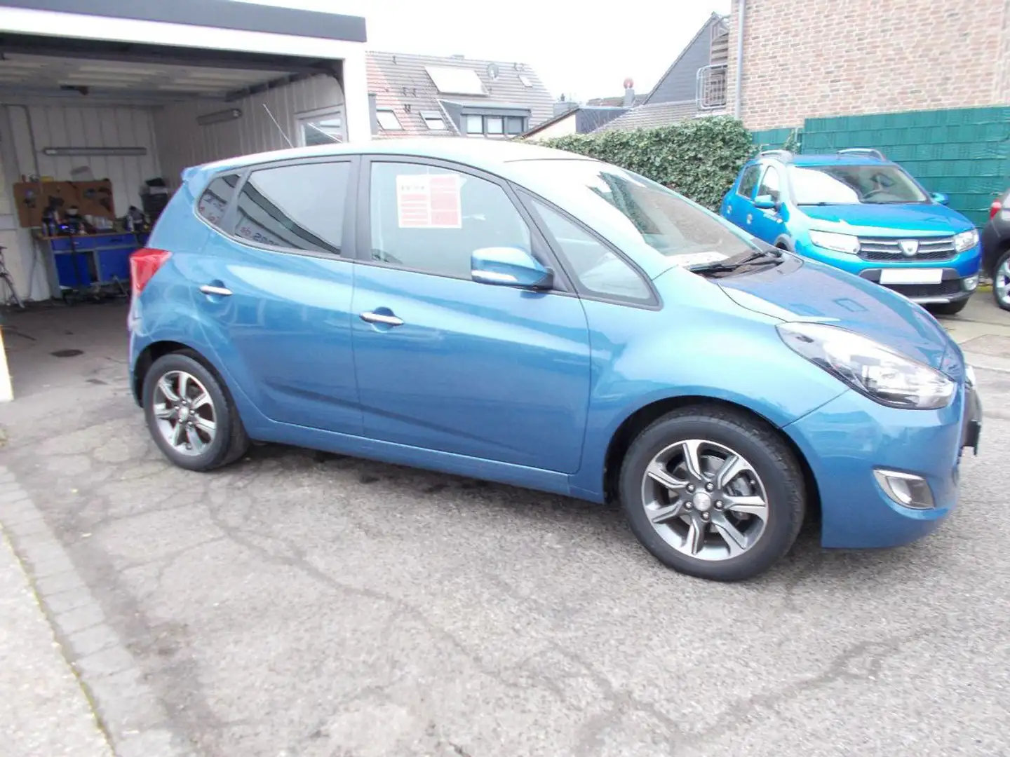 Hyundai iX20 1.6 Automatik  1.Hand Nur 61000KM Blau - 1