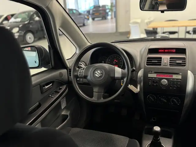 Suzuki SX4 view 8
