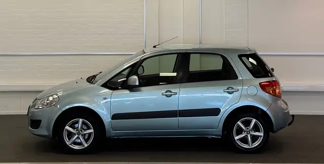 Suzuki SX4 view 4