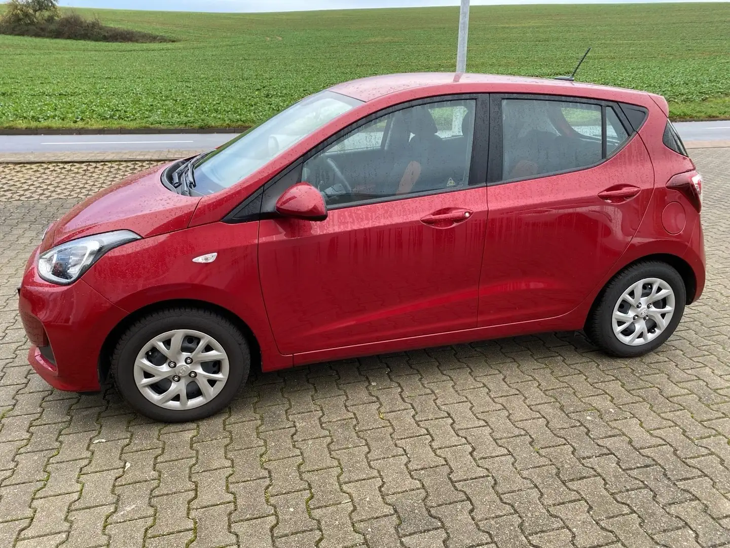 Hyundai i10 Trend/NUR 7️⃣0️⃣8️⃣6️⃣KM😍 Rouge - 2