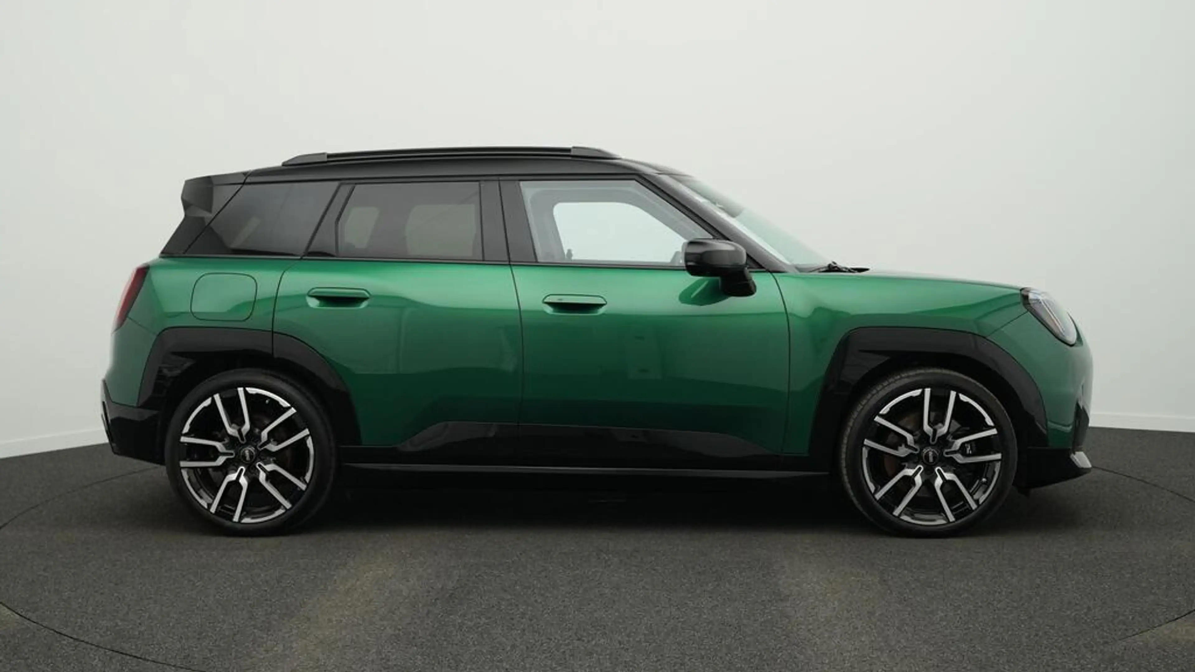 MINI Aceman John Cooper Works Trim — photo 3