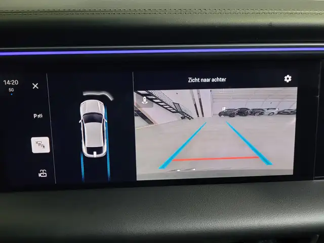 Porsche Macan view 14