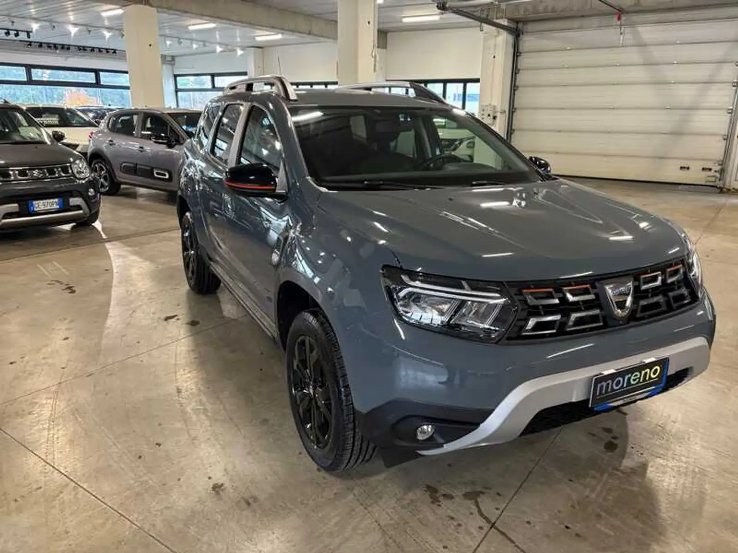 Dacia Duster 1.0 tce SL Extreme 100 CV GPL 4x2 Grigio - 2