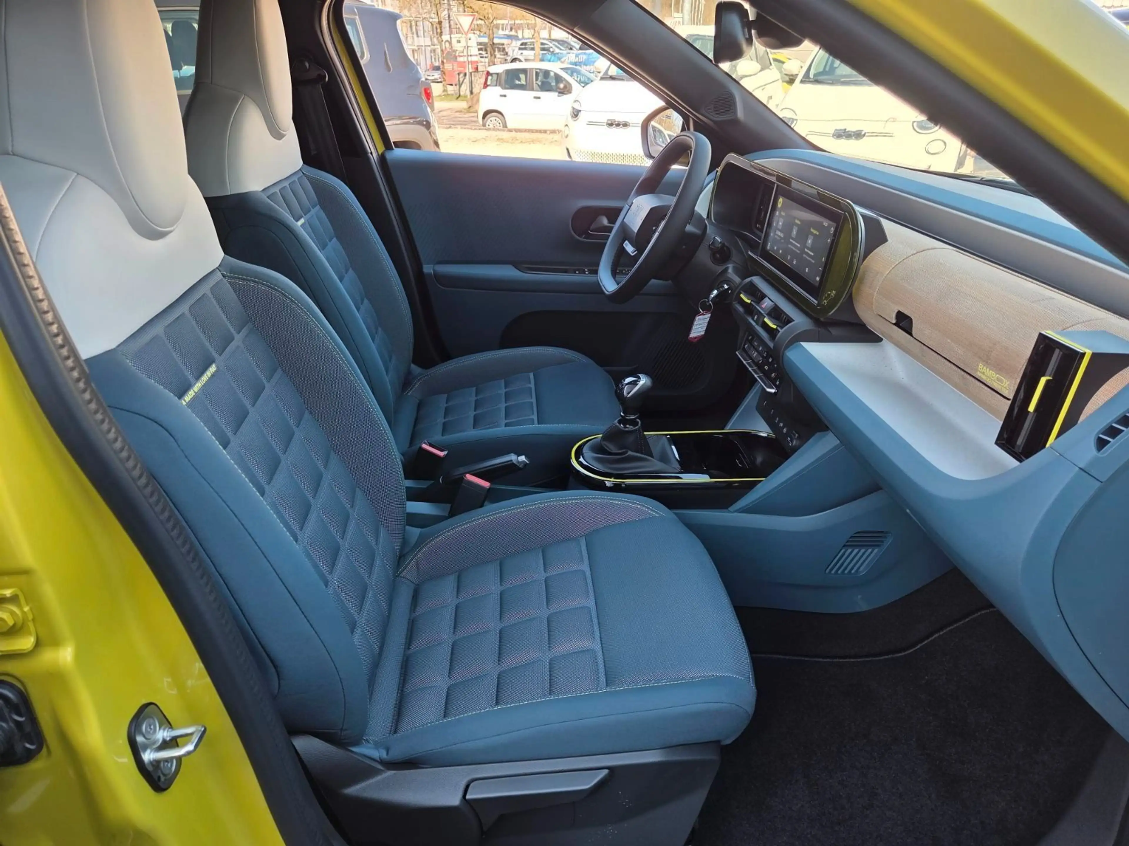 Fiat Grande Panda "La Prima" 1.2 Turbo (101 PS) 6MT — photo 10