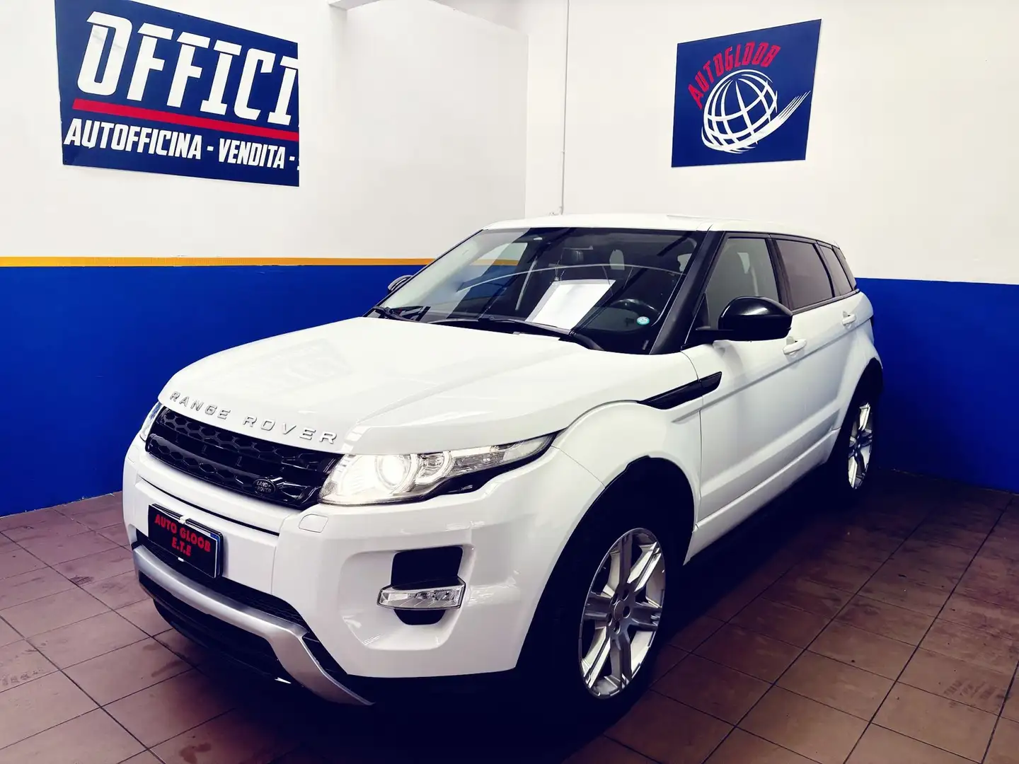 Land Rover Range Rover Evoque 5p 2.2 td4 Launch edition 150cv Weiß - 2