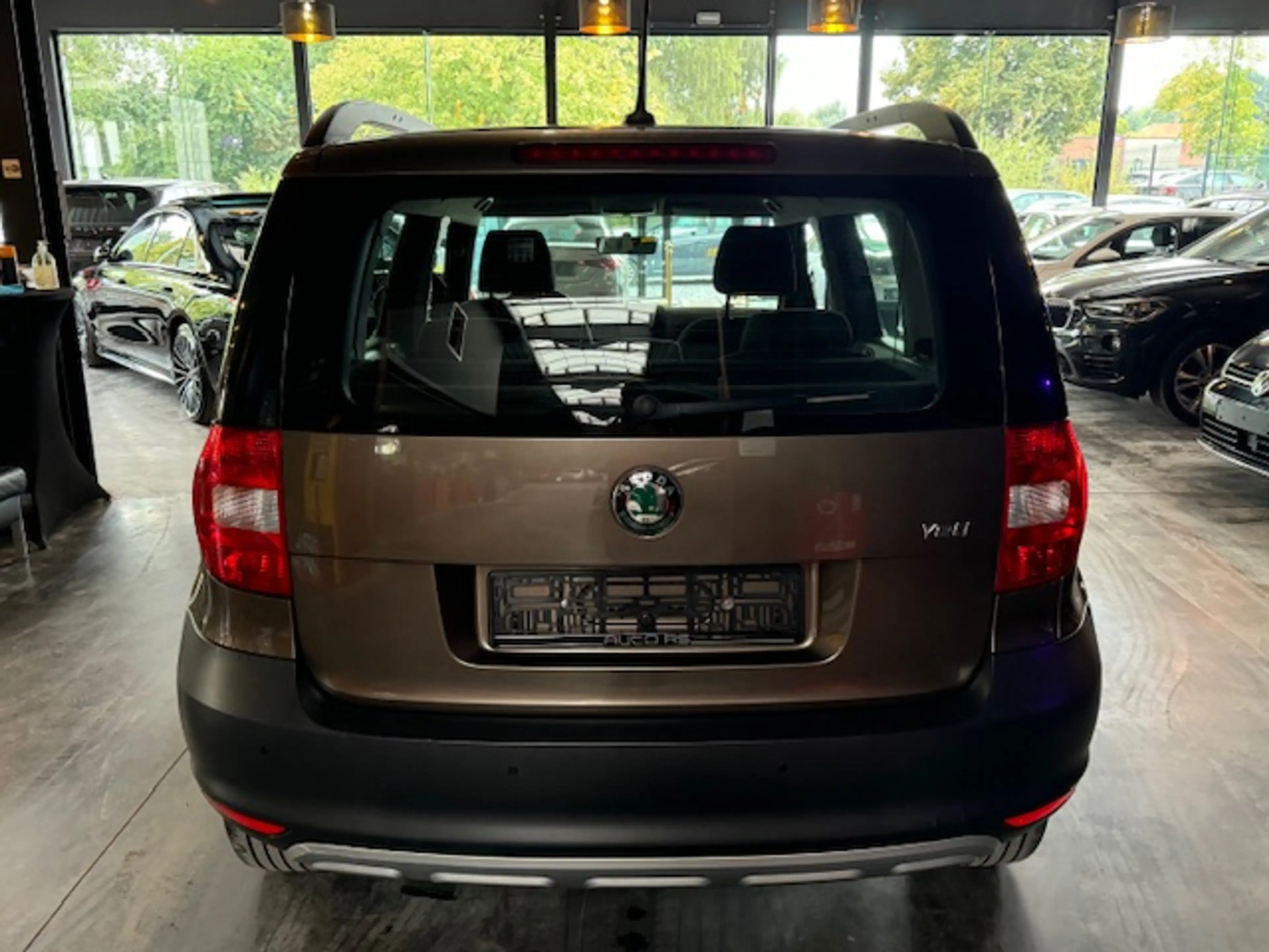 Skoda Yeti 1.2 AUTOMATIQUE DSG - A/C - MEDIA/TEL - GPS - JANTES — photo 7