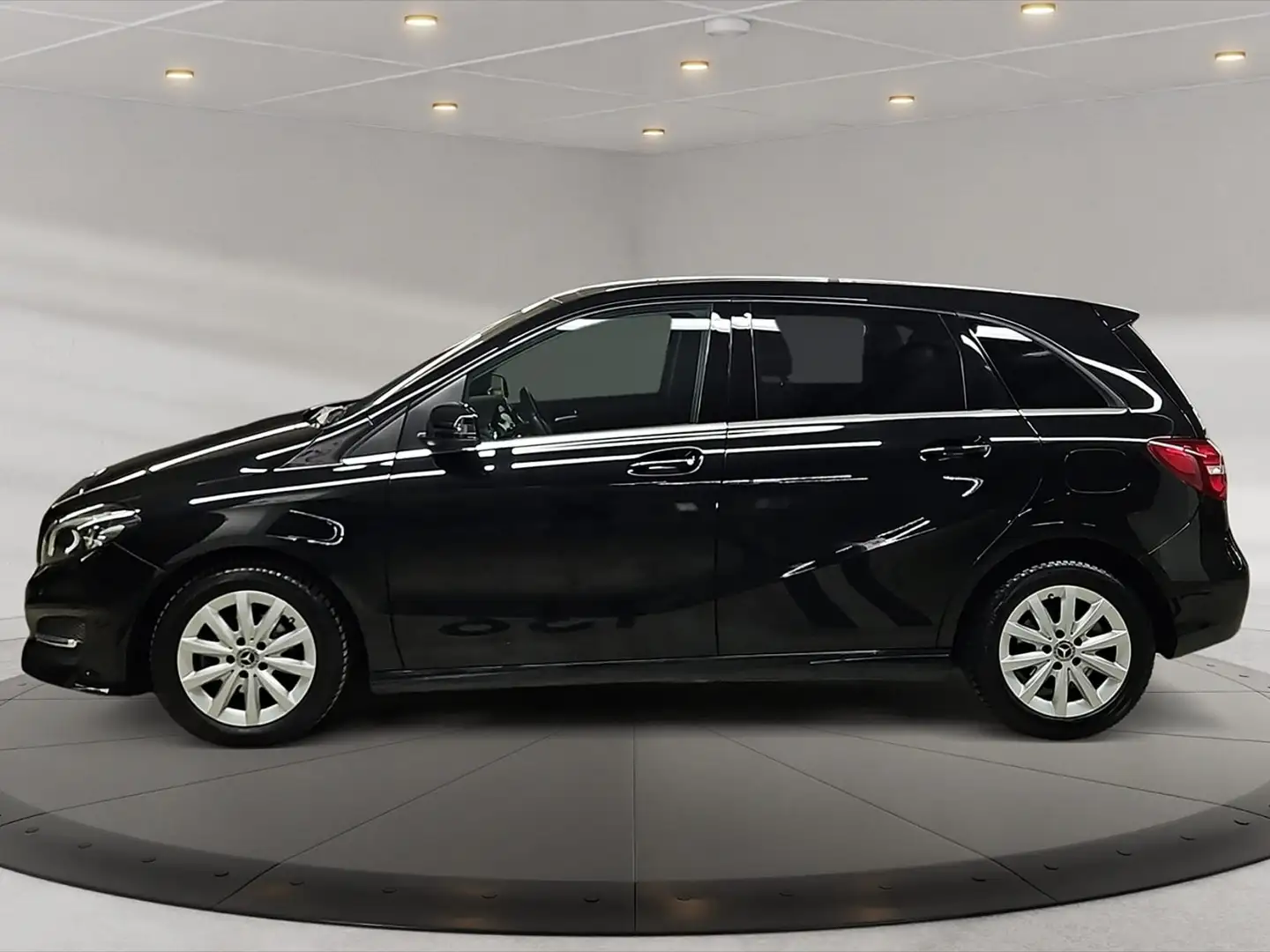 Mercedes-Benz B 180 d * URBAN * LED * NAVI * PDC * ab € 279,- p.M. Schwarz - 2