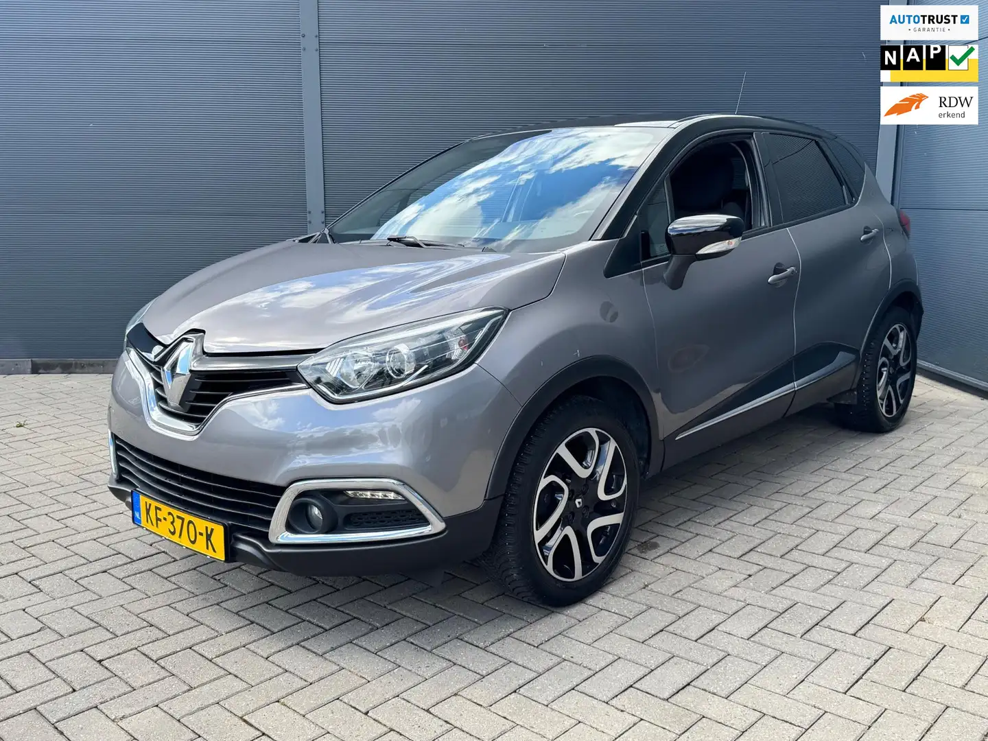 Renault Captur 0.9 TCe Dynamique / 89.000 Km / Nap / R link / Cam Grijs - 1