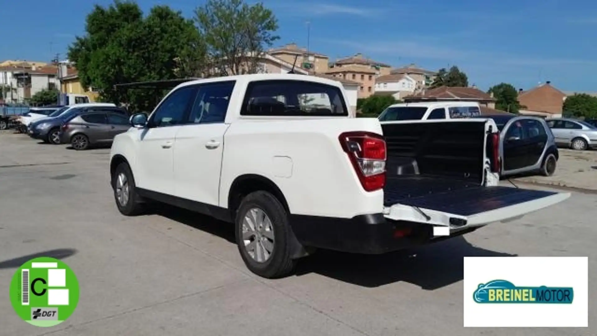 SsangYong Musso Todoterreno 203cv Manual de 4 Puertas Blanco - 2