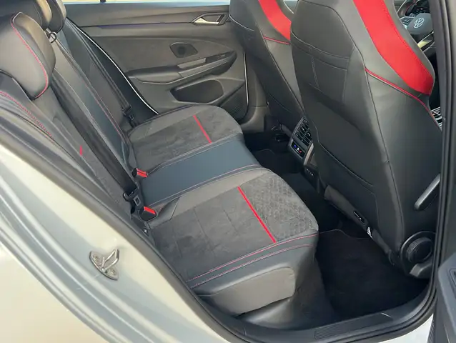 Volkswagen Golf view 19