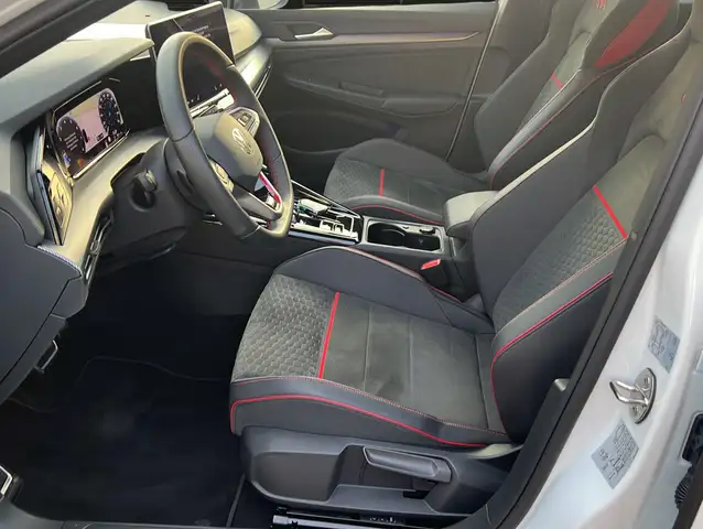 Volkswagen Golf view 10