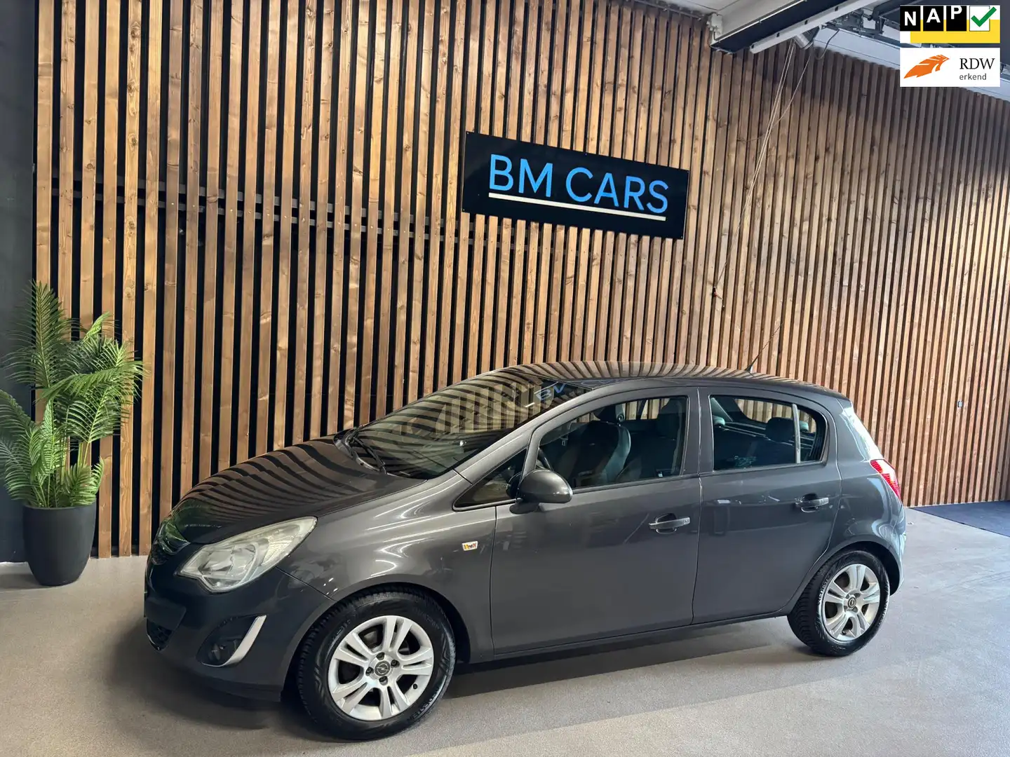 Opel Corsa 1.2-16V Rhythm Airco,Cruise Control, NEW APK Grijs - 1