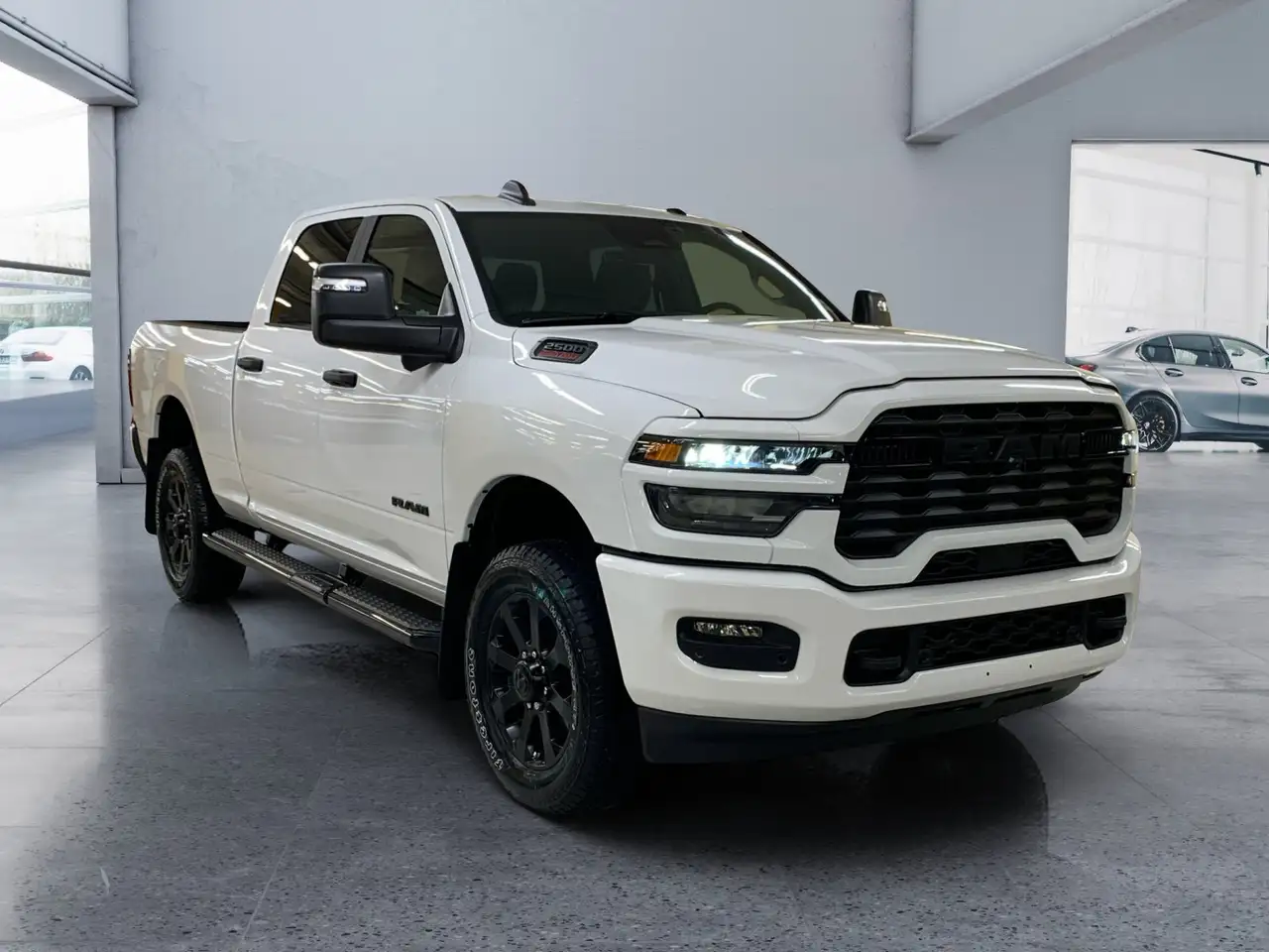 RAM 2500 снимка RAM 2500