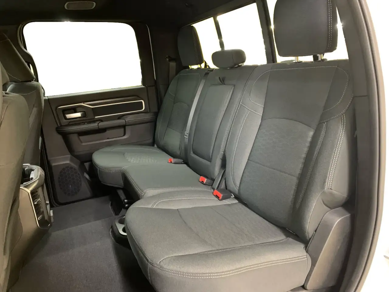 RAM 2500 снимка RAM 2500