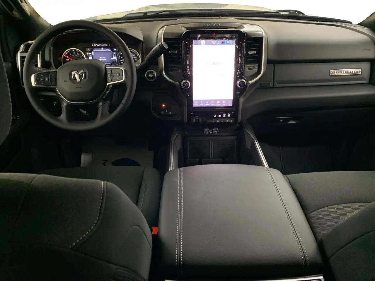 RAM 2500 снимка RAM 2500