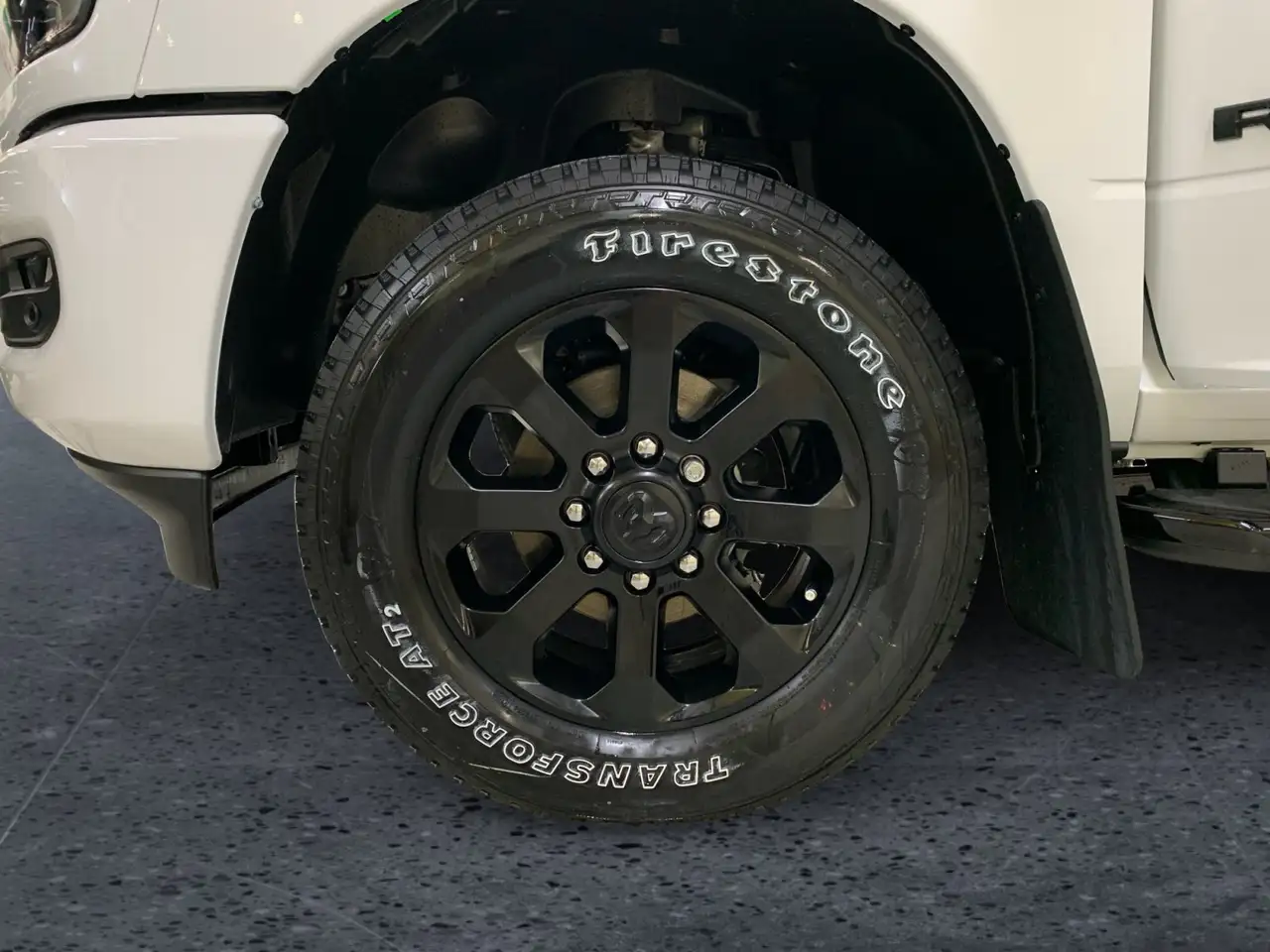 RAM 2500 снимка RAM 2500