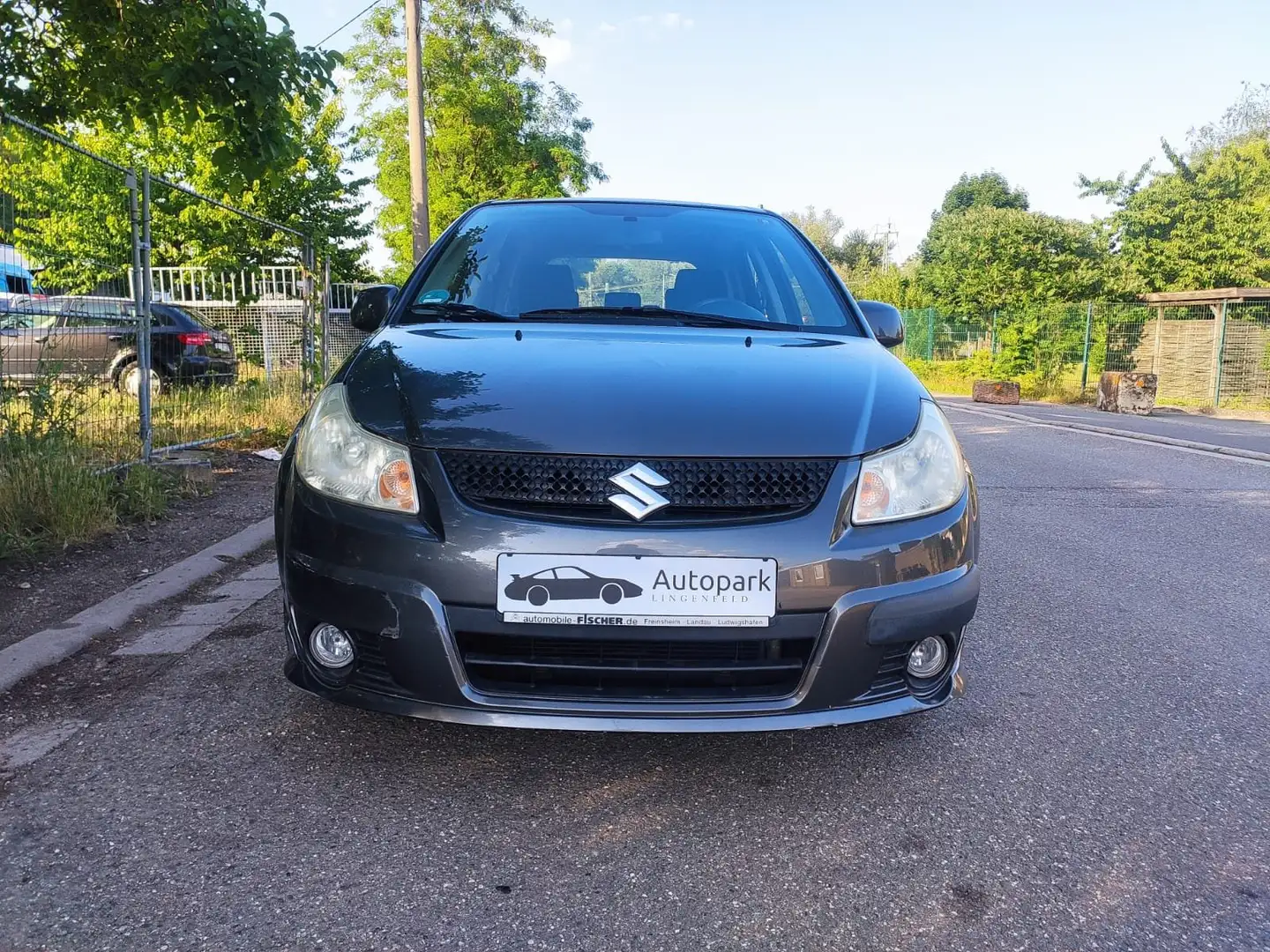 Suzuki SX4 Streetline Club Gris - 2