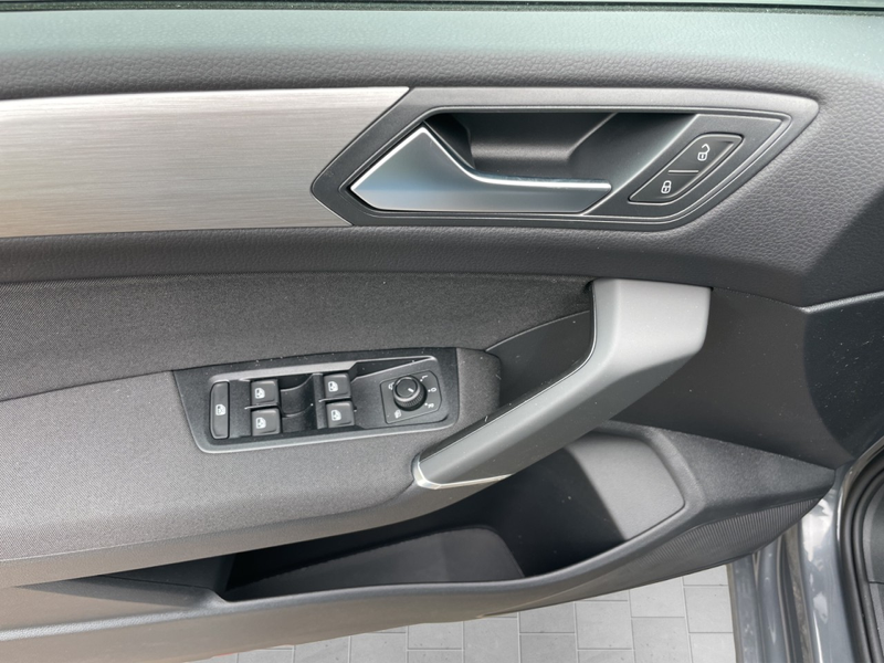 Volkswagen Touran 1.5 TSI DSG Comfortline AHK Klima Rückfahrkamera — photo 10