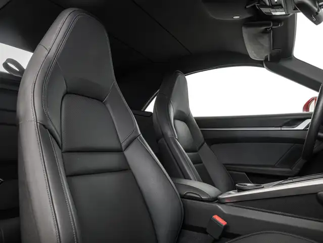 Porsche 911 view 14