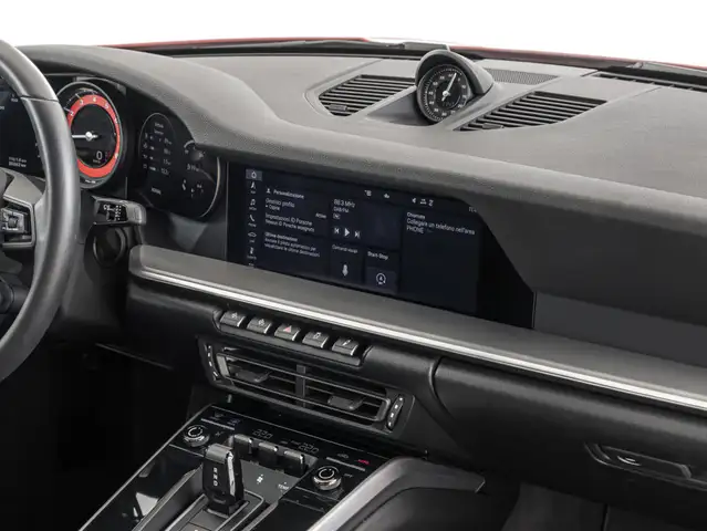 Porsche 911 view 16