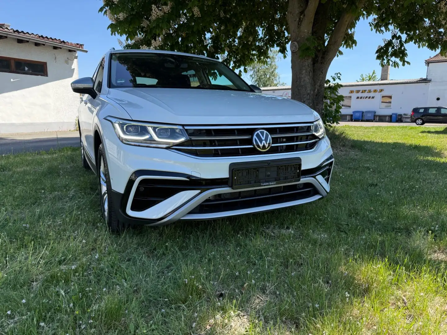 Volkswagen Tiguan Allspace 4Motion+7SITZE+DE+GARANTIE +AHK Blanc - 1