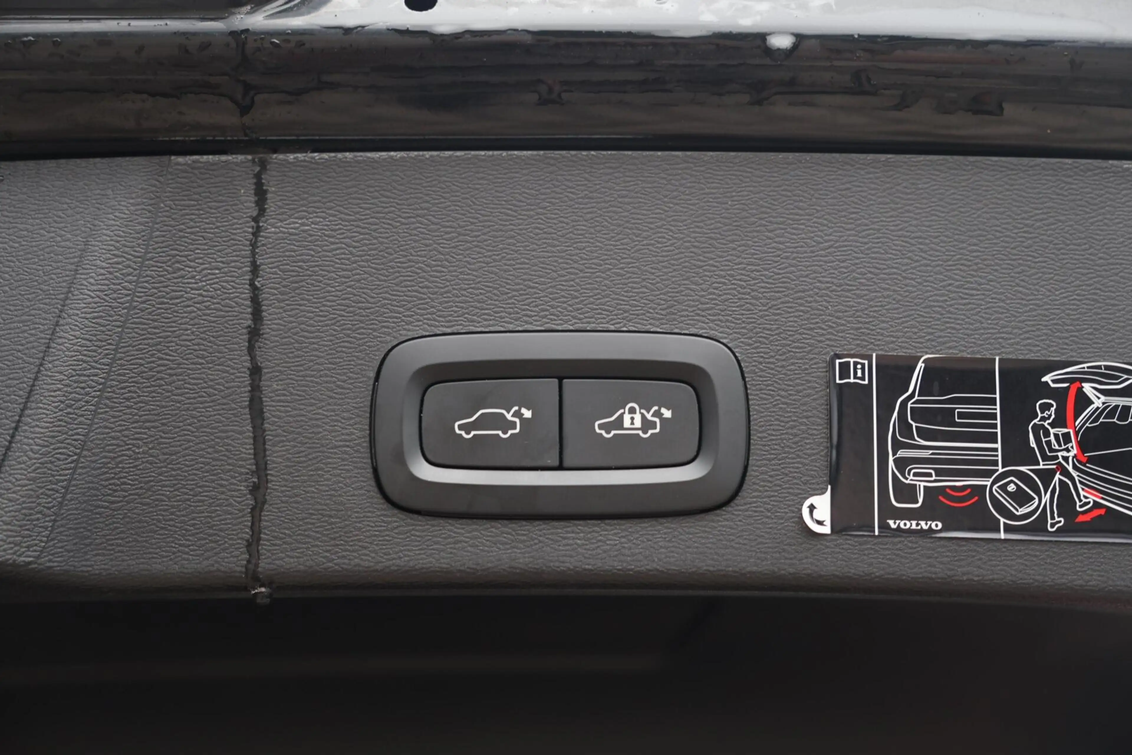 Volvo XC40 T4 Recharge R-Design | Stoelverwarming | Parkeerca — photo 14