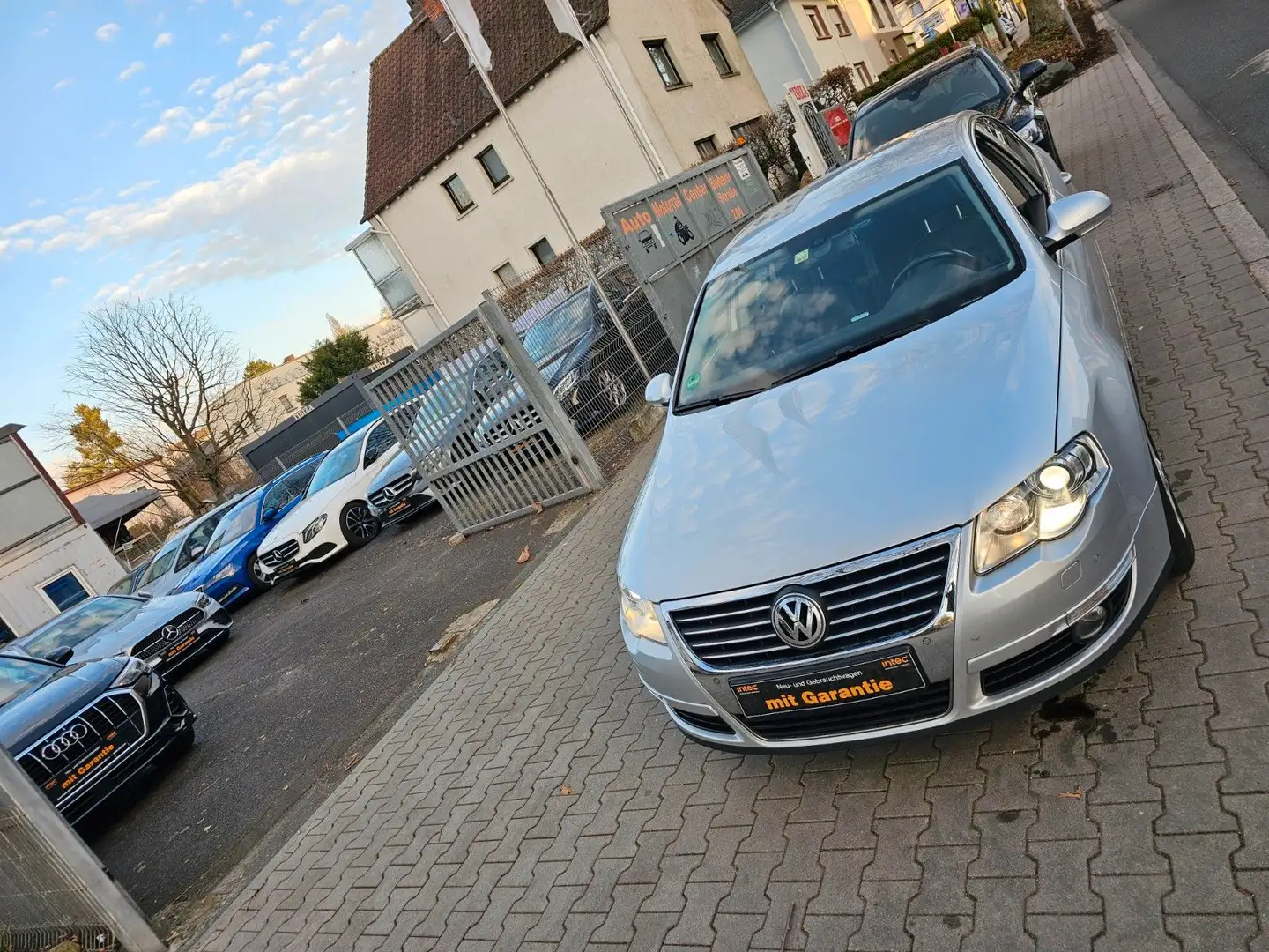 Volkswagen Passat Lim. Highline ,Autom,Klima,MFL,PDC,Xenon Argent - 2