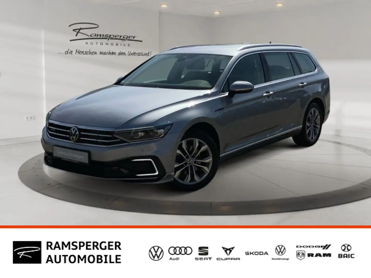 Volkswagen Passat Variant 1.4 TSI DSG GTE ACC Matrix Navi Silber - 1