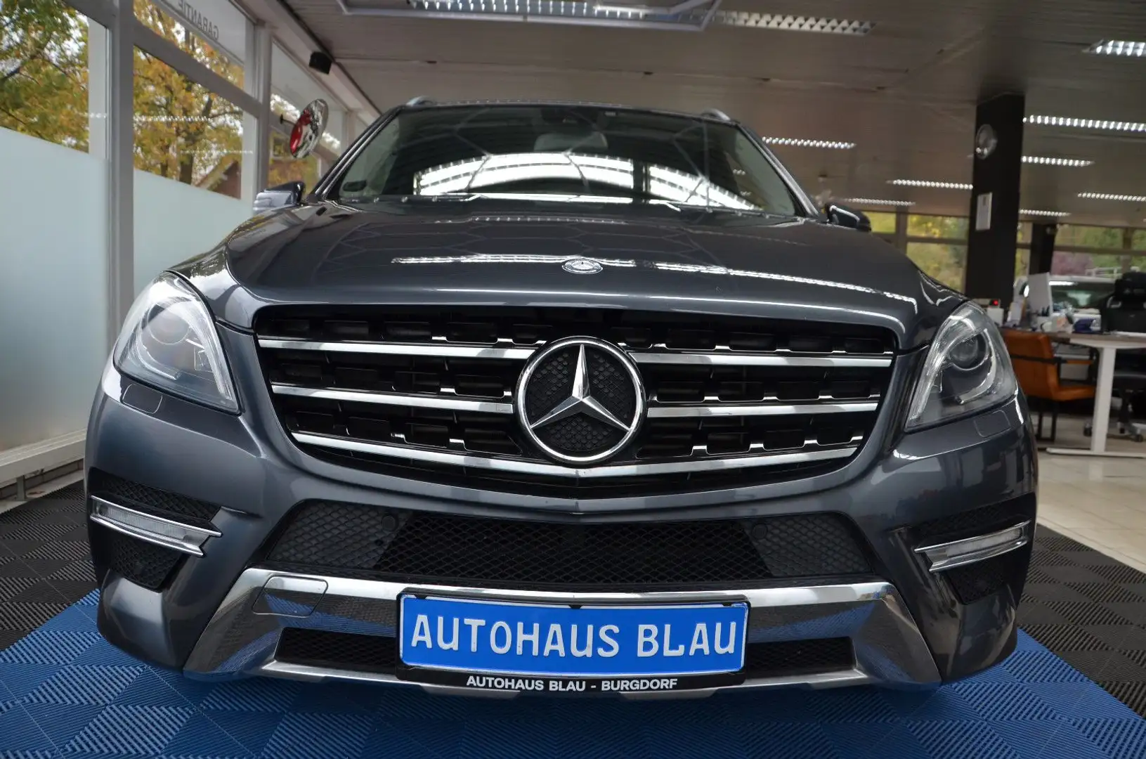 Mercedes-Benz ML 350 CDI BlueTec 4Matic *AMG STYLING*AHK*LEDER Grau - 2