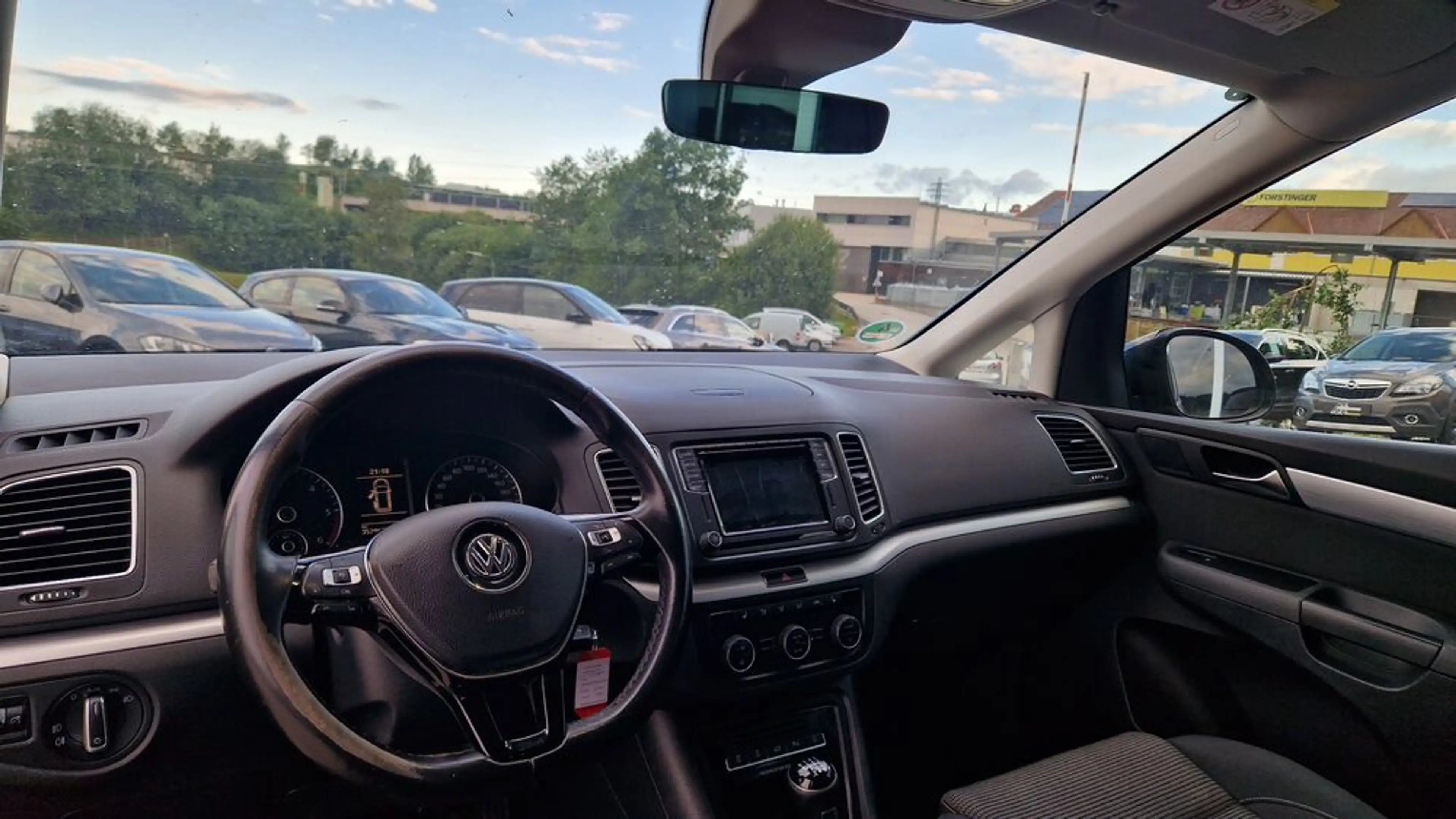 Volkswagen Sharan 2,0 TDI ''1.Besitz'' — photo 6