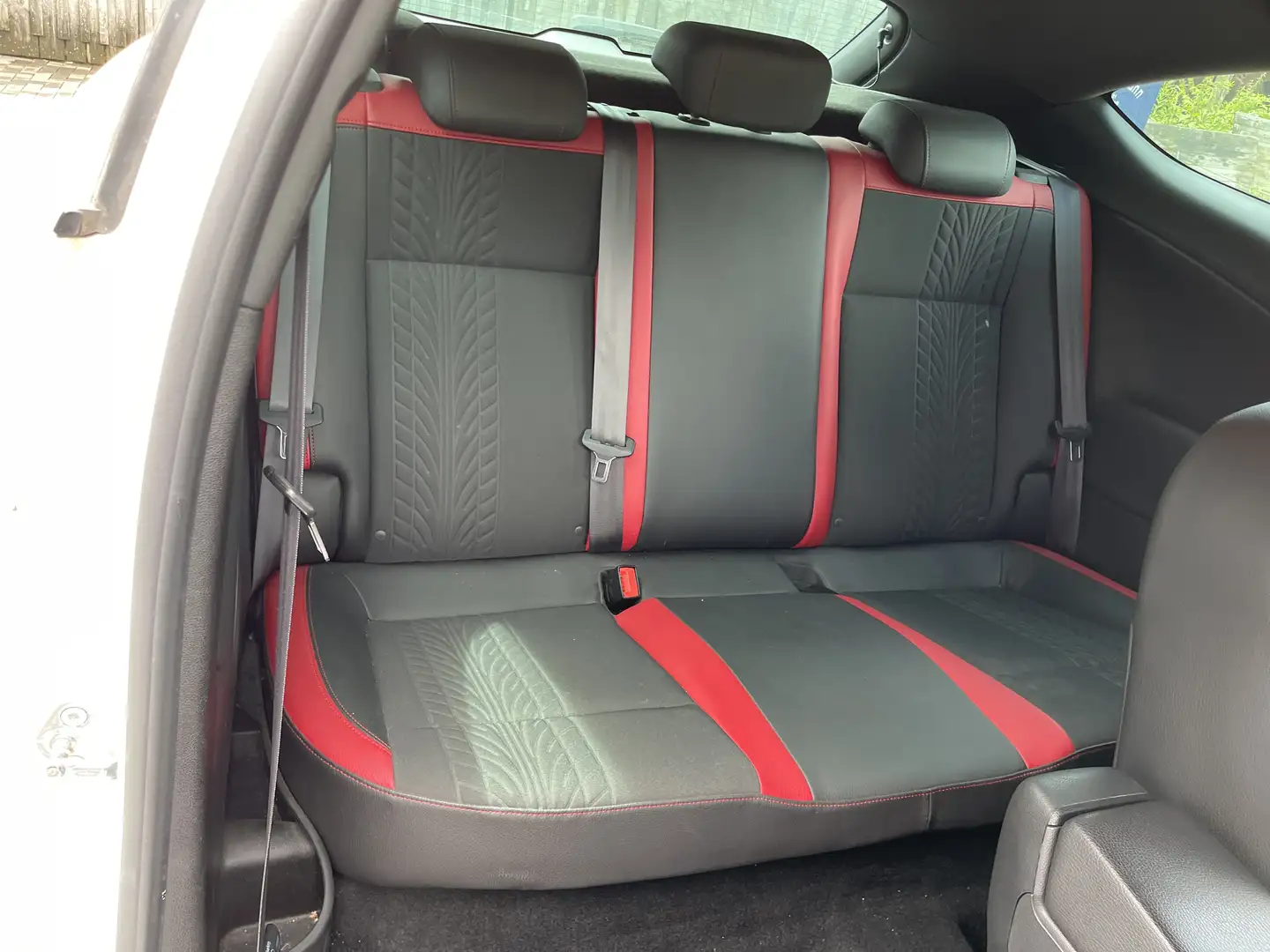 Opel Astra GTC 2.0 CDTI BiTurbo ecoFLEX Start/Stop Weiß - 2