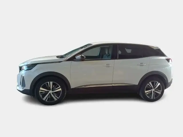 Peugeot 3008 view 5