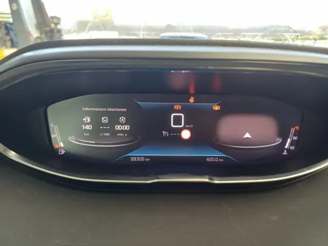 Peugeot 3008 view 8