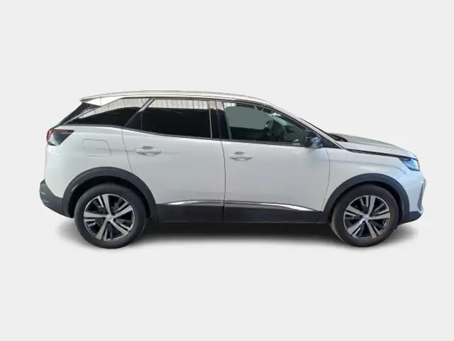 Peugeot 3008 view 3