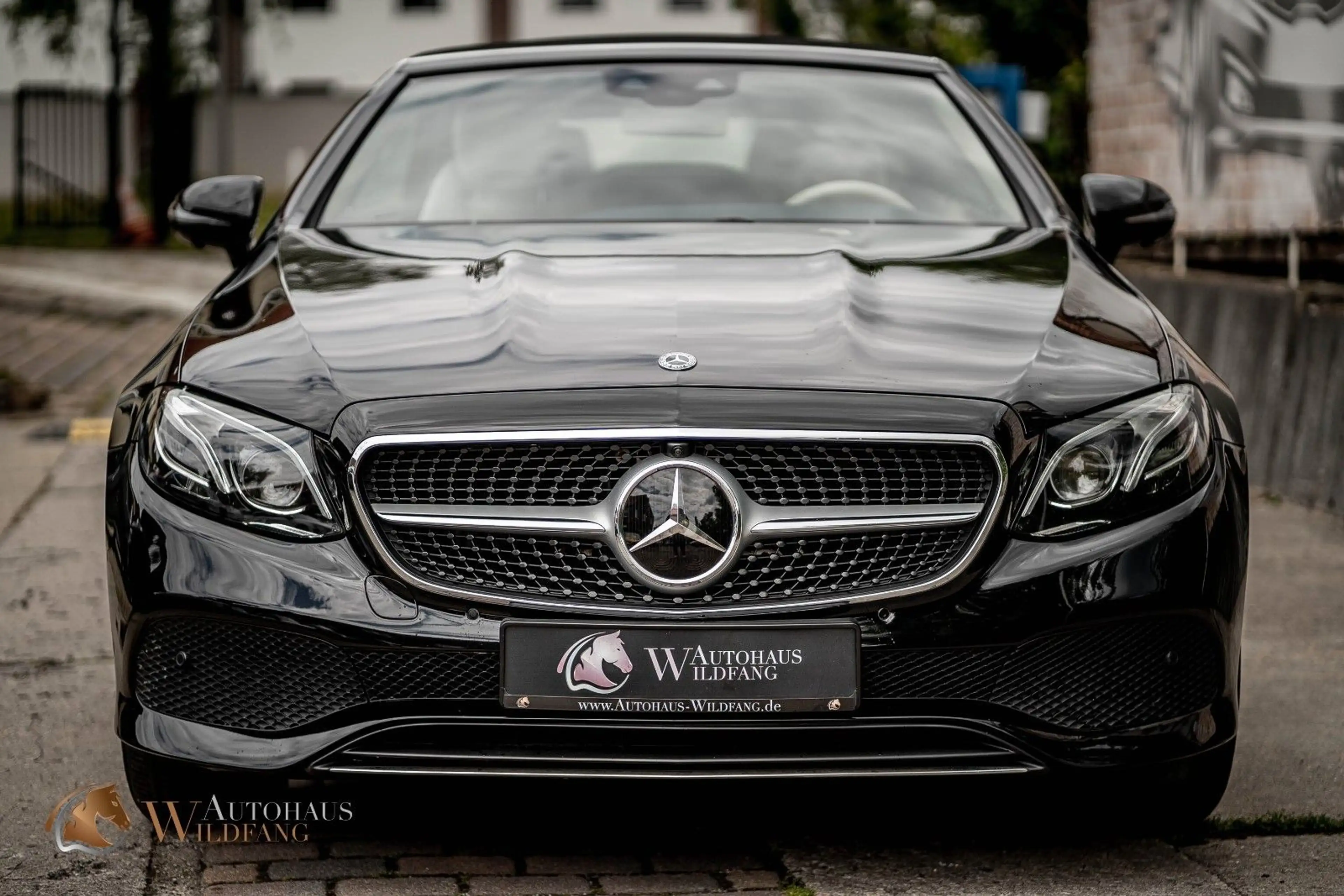 Mercedes-Benz E 200 E200 BURMESTER+LED+MEMORY+AIRSCARF+LEDER+DISTR. — photo 3