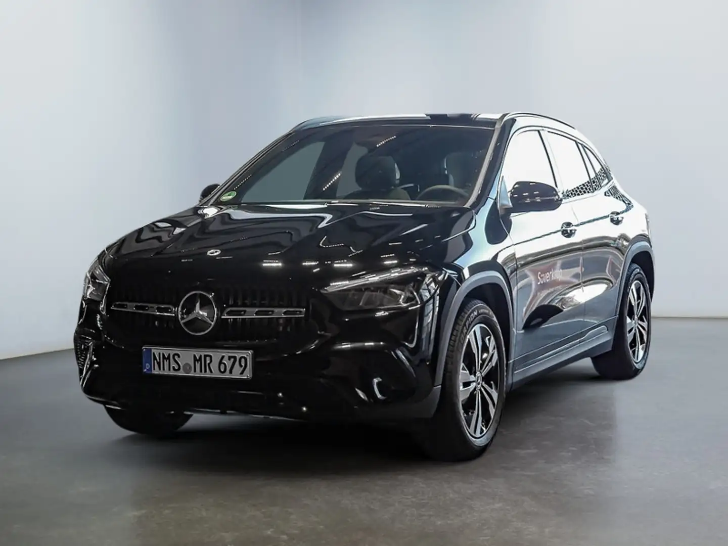 Mercedes-Benz GLA 200 NIGHT PROGRESSIVE 360 AHK DISTR KAMERA Schwarz - 2
