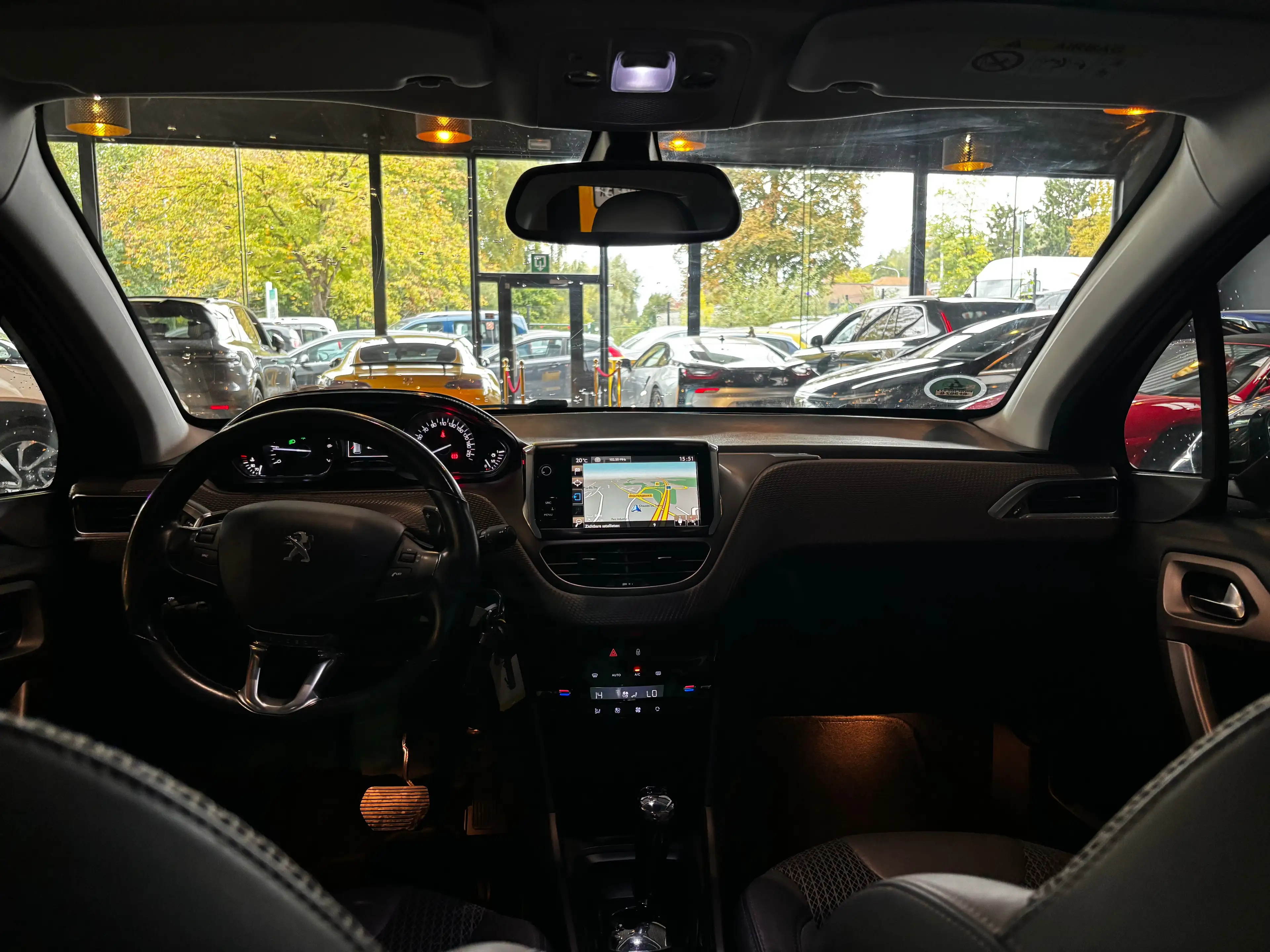 Peugeot 2008 2008 1.6i Allure / AUTOMATIQUE /12 MOIS DE GARANTIE — photo 11