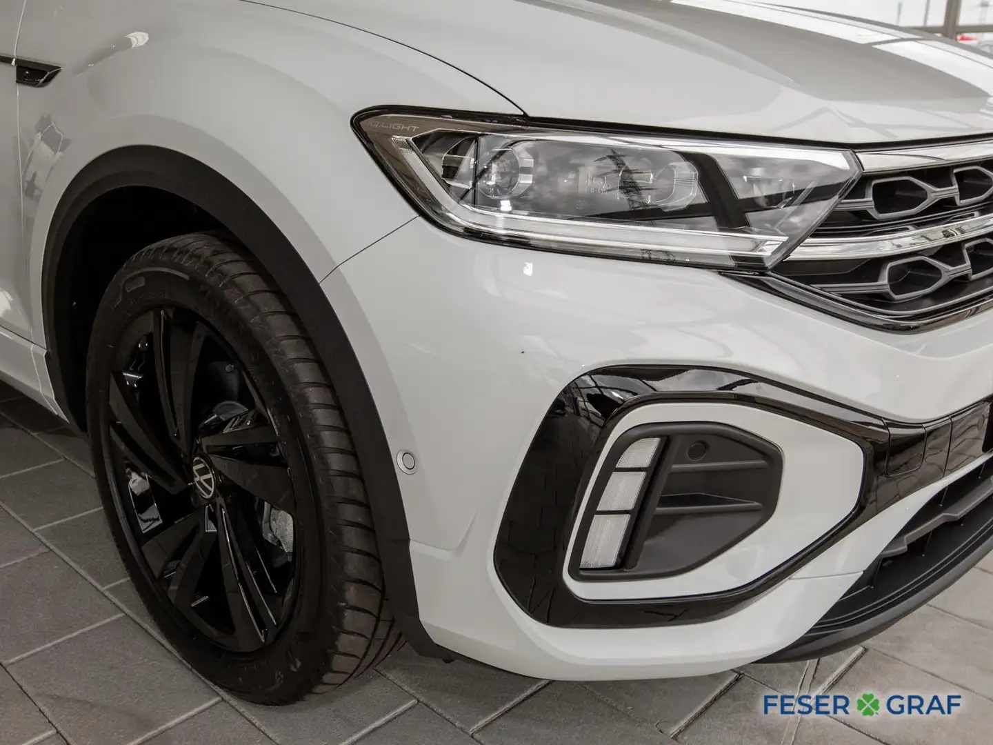 Volkswagen T-Roc R-Line TDI 150 PS DSG Navi/R-Kamera/AHK Weiß - 2