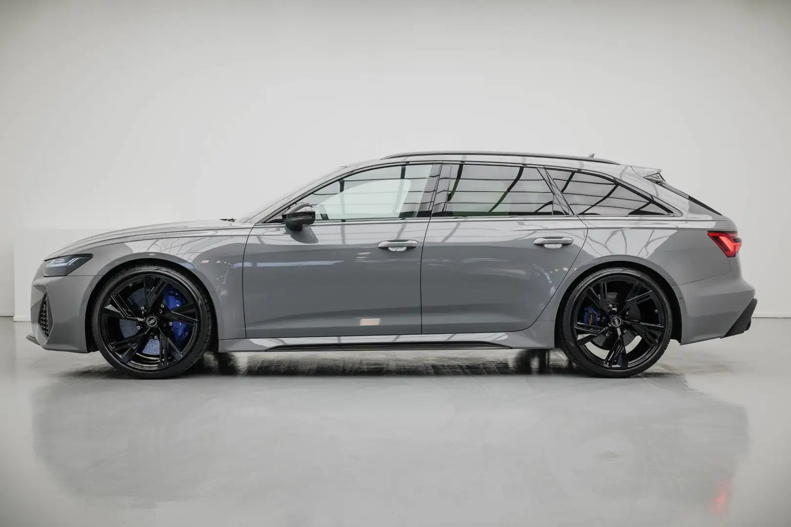 Audi RS6 4.0 TFSI quattro |Pano|Keramisch|Dynamic+|B&O|Nigh Grau - 2