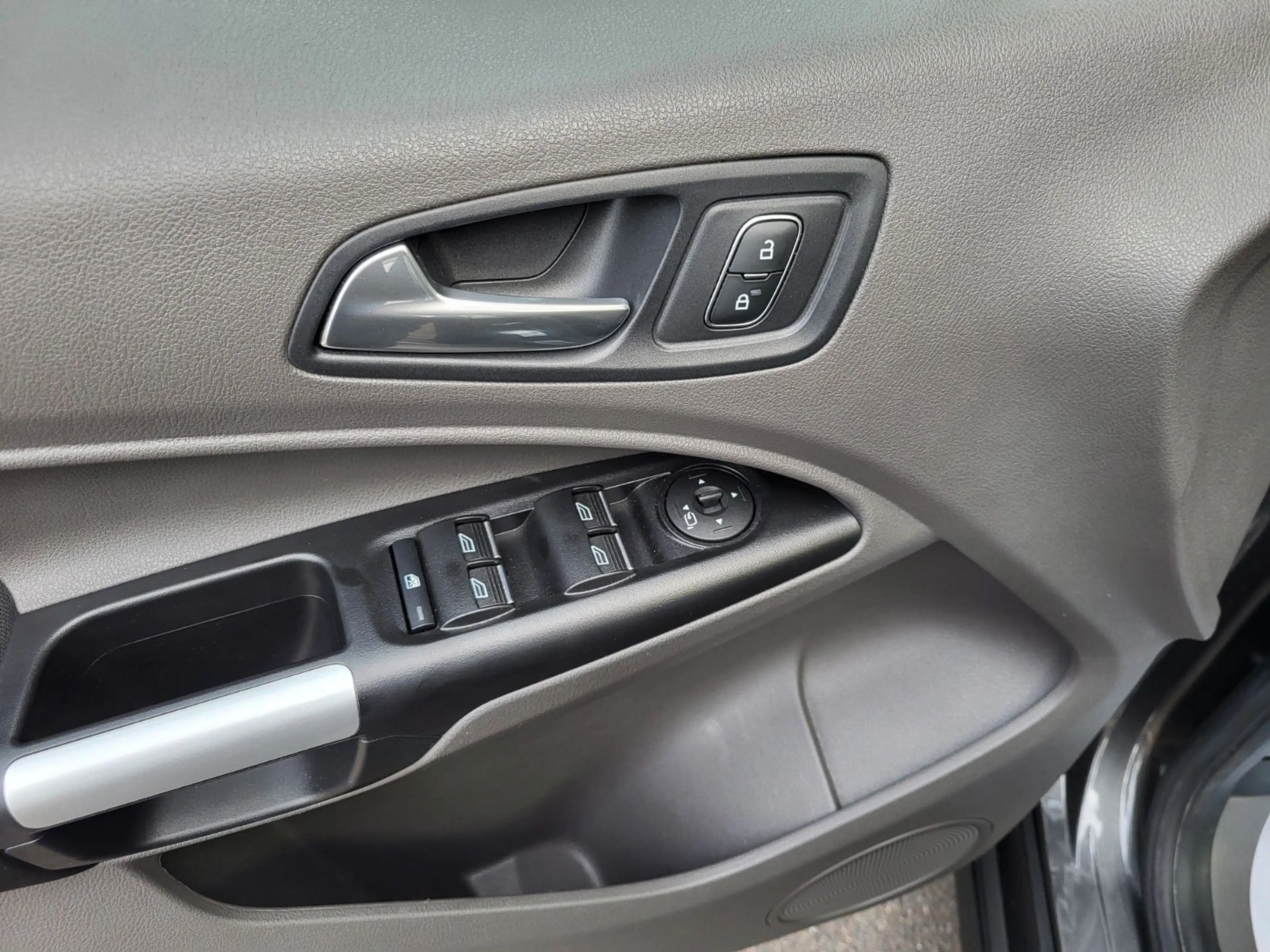 Ford Grand Tourneo Connect Titanium*7.SITZER*NAVI*ACC — photo 7