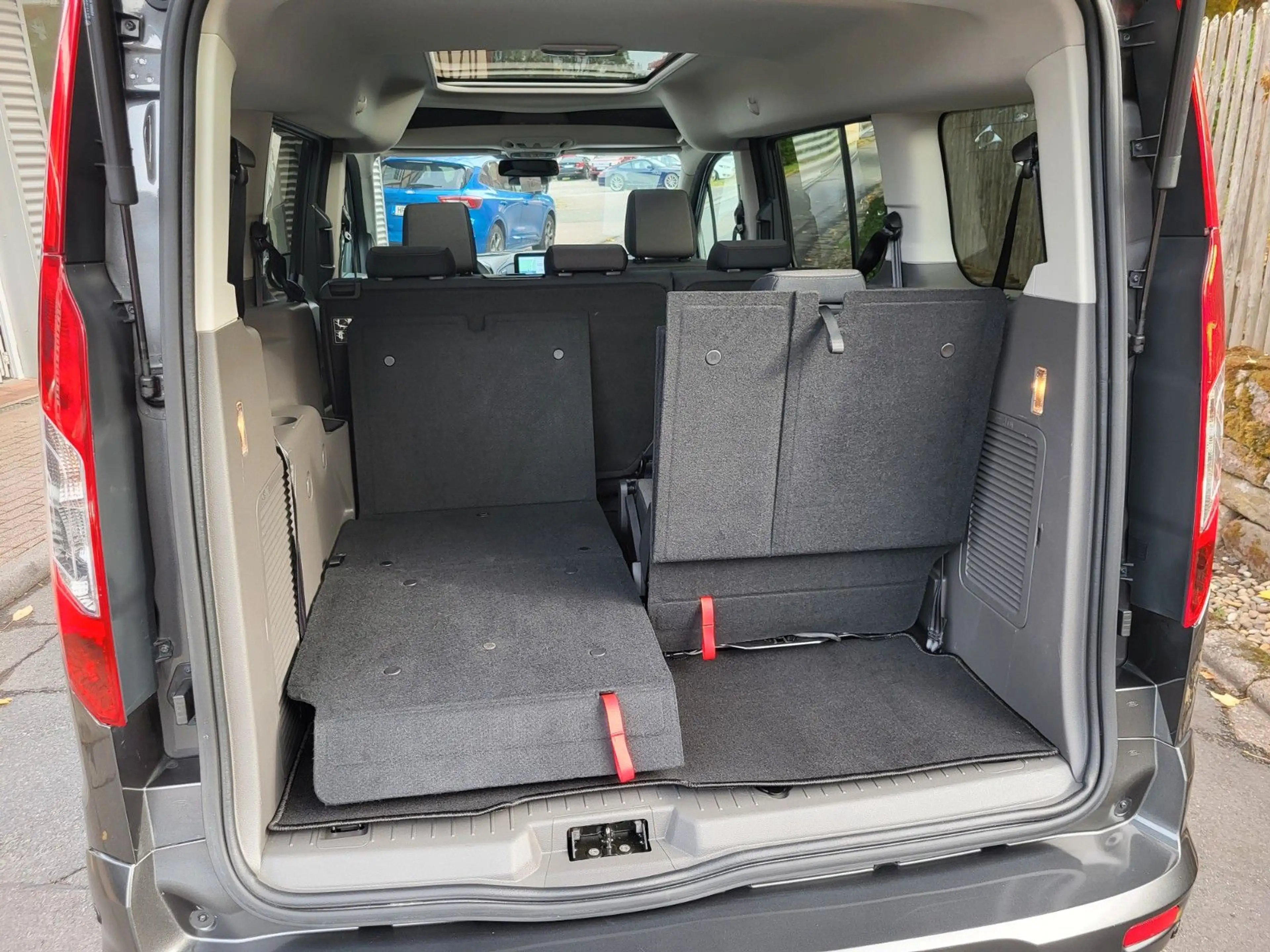 Ford Grand Tourneo Connect Titanium*7.SITZER*NAVI*ACC — photo 15