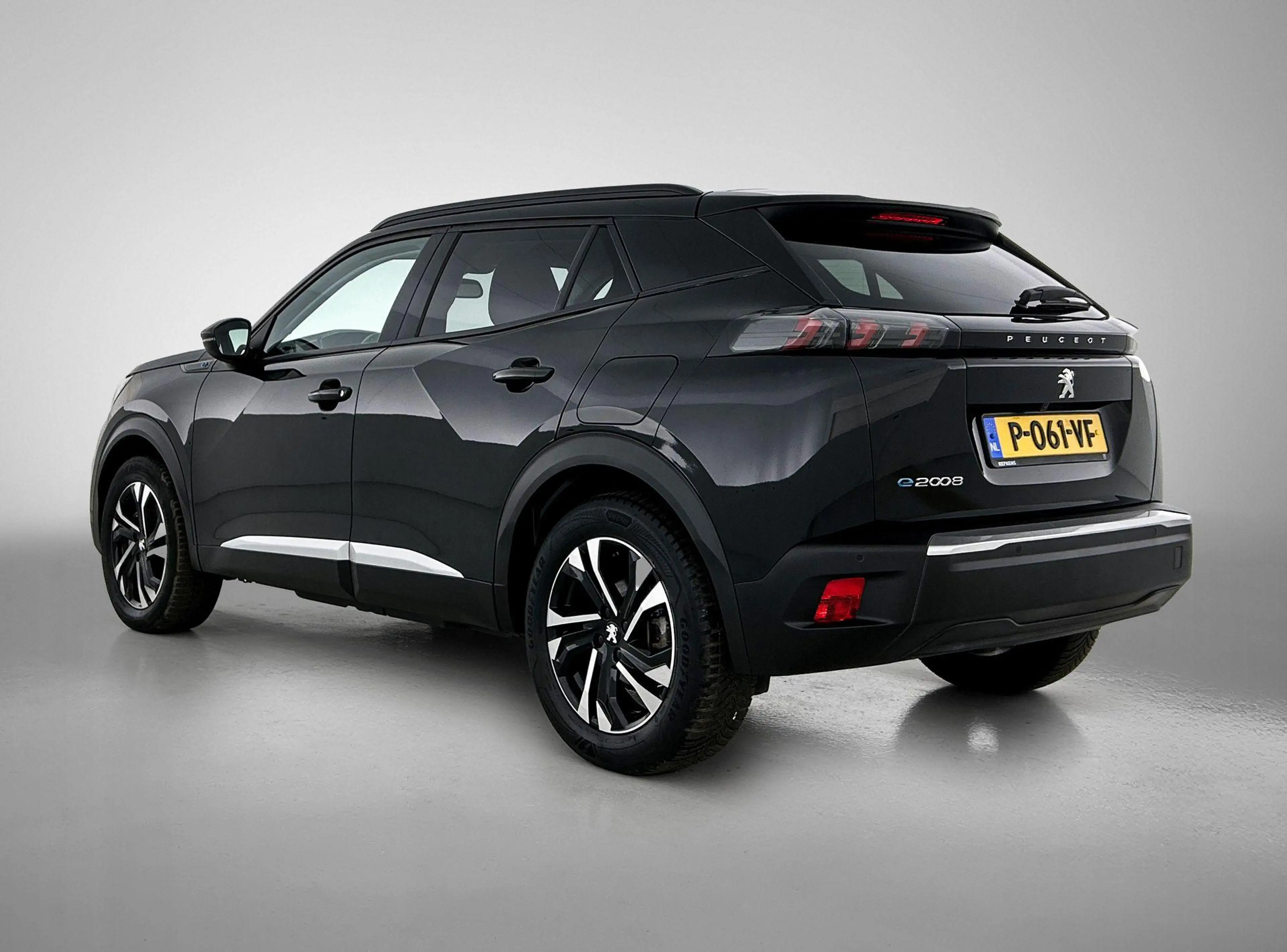 Peugeot e-2008 EV 136pk Allure Pack 50 kWh Automaat | 1ste Eigena — photo 6