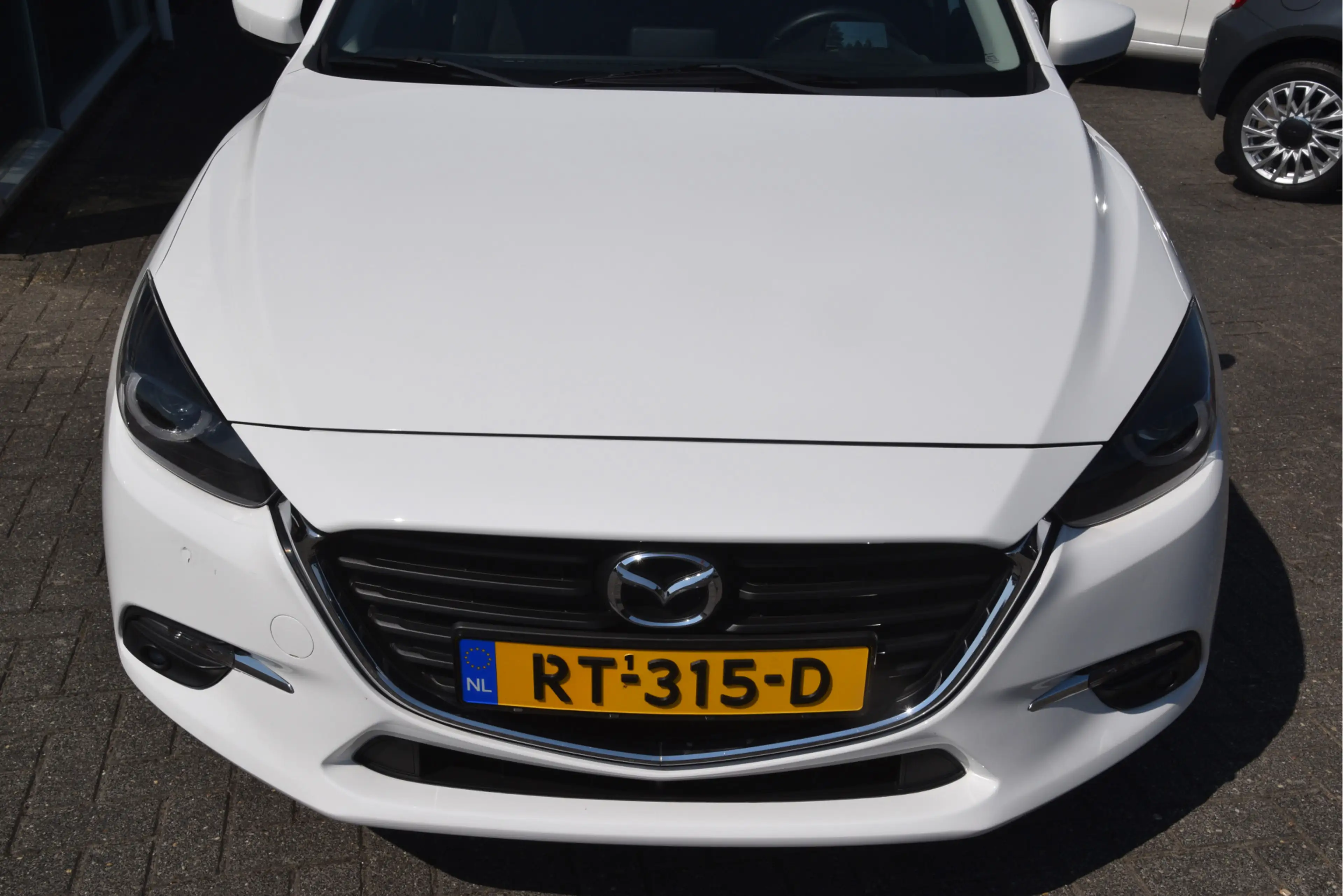 Mazda 3 2.0 SkyActiv-G 120 SkyLease+ Keyless | PDC | Cruis — photo 10