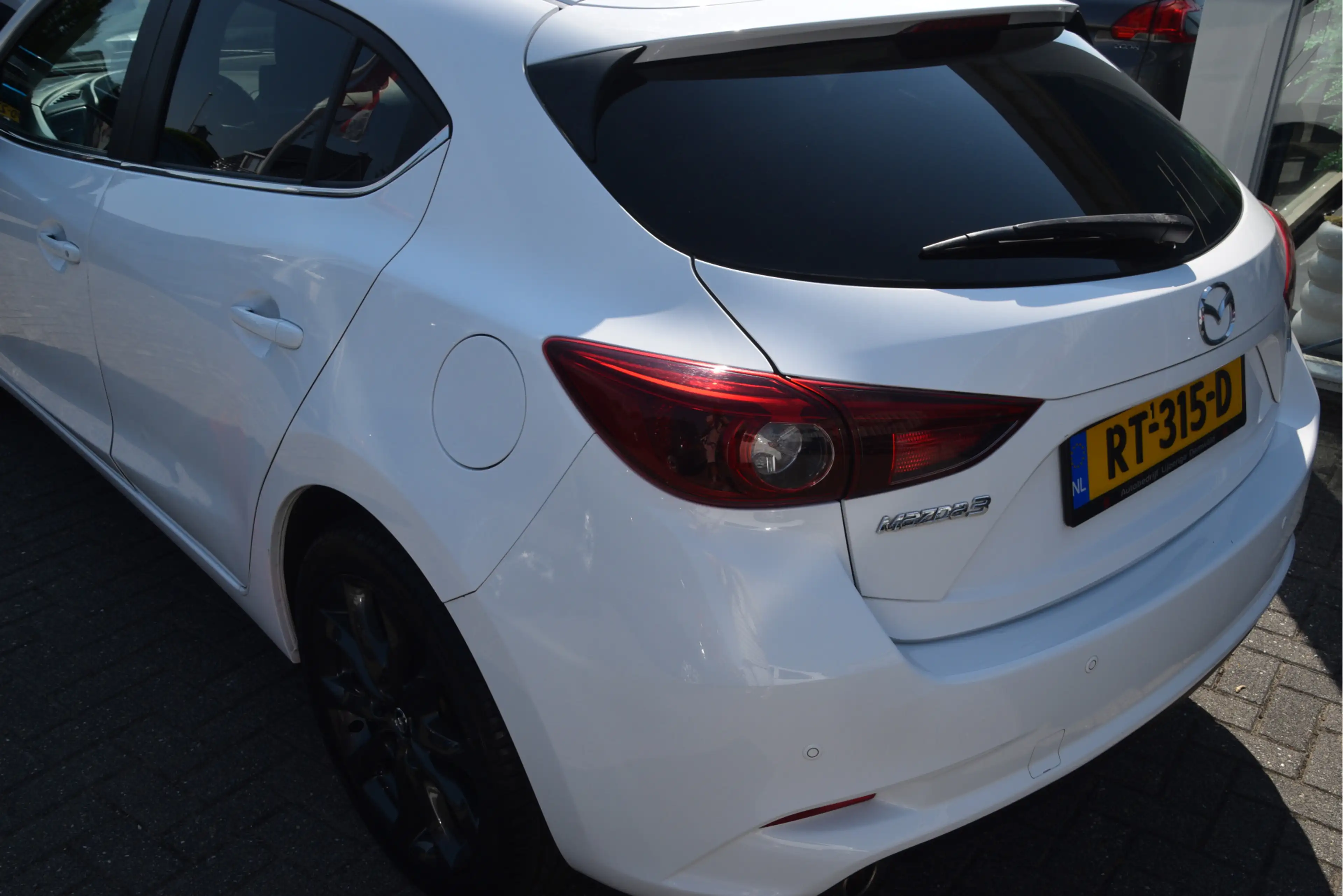 Mazda 3 2.0 SkyActiv-G 120 SkyLease+ Keyless | PDC | Cruis — photo 41